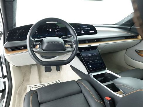 Used 2023 Lucid Air Touring image 11