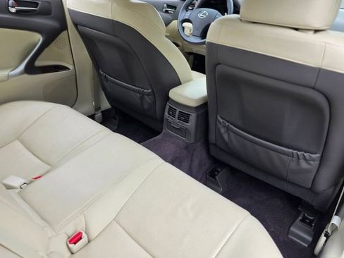 Used 2010 Lexus IS 250 AWD image 33