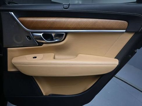 Used 2017 Volvo S90 T6 Inscription w/ Vision Package AWD/4WD image 27