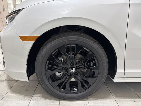 New 2026 Honda Odyssey Sport-L image 7