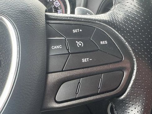 Used 2022 Dodge Challenger GT image 29