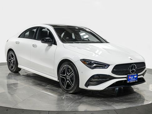 Used 2025 Mercedes-Benz CLA 250 4MATIC image 9