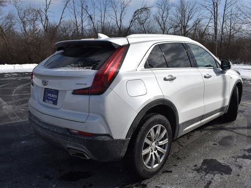 Used 2022 Cadillac XT4 Premium Luxury image 5