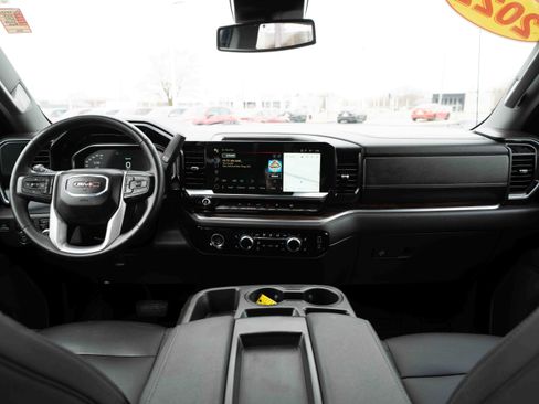 Used 2023 GMC Sierra 1500 SLT image 20