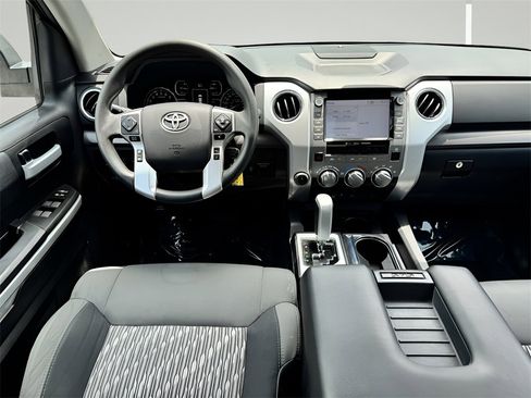 Used 2021 Toyota Tundra SR5 w/ Convenience Package image 5