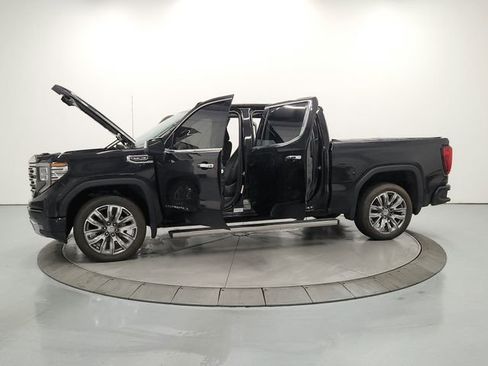 Used 2024 GMC Sierra 1500 Denali w/ Denali Reserve Package AWD/4WD image 12