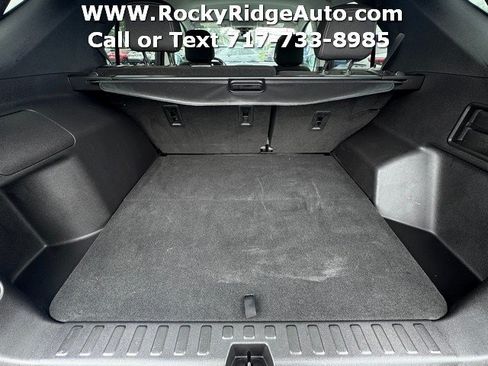 Used 2022 Chevrolet Equinox LT w/ Driver Convenience Package AWD/4WD image 32