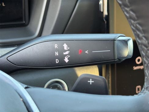 Used 2025 GMC Terrain Elevation image 13