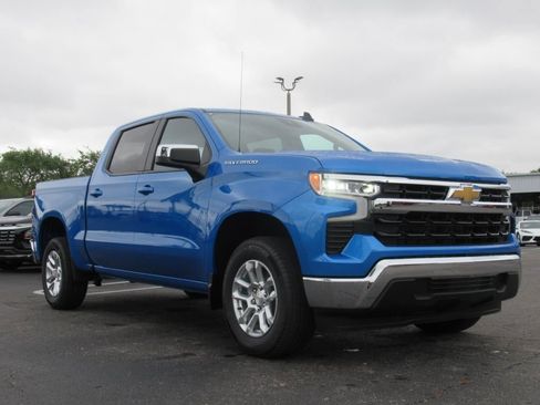 New 2025 Chevrolet Silverado 1500 LT image 3