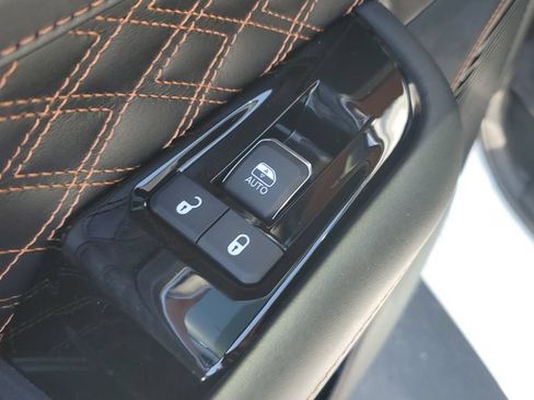 Used 2022 Jeep Grand Cherokee Summit AWD/4WD image 20