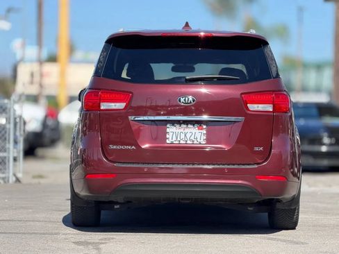 Used 2016 Kia Sedona SX FWD image 14