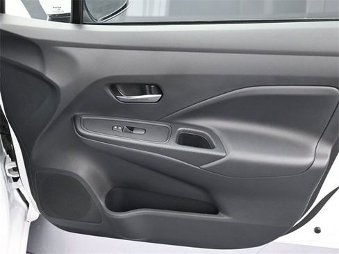 New 2025 Nissan Versa SV w/ Trunk Package image 31