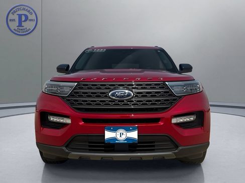 Used 2023 Ford Explorer XLT w/ Equipment Group 202A AWD/4WD image 2