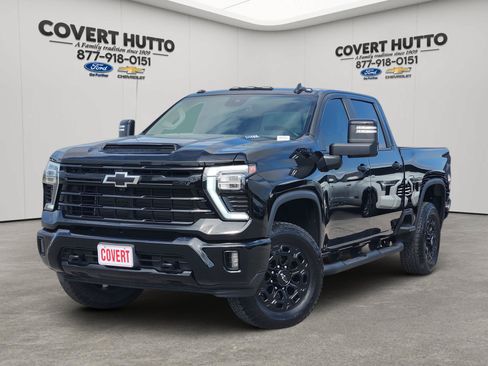 Used 2024 Chevrolet Silverado 2500 LT w/ Midnight Edition AWD/4WD image 1