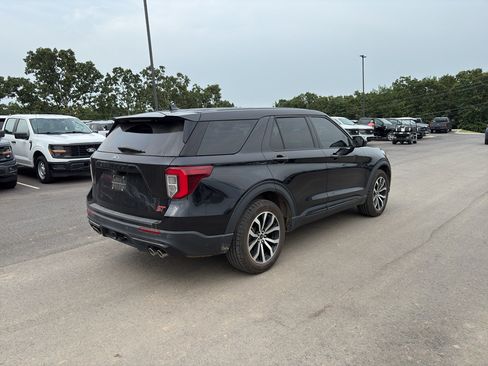 Used 2022 Ford Explorer ST AWD/4WD image 3