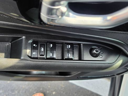 Used 2023 Jeep Compass Trailhawk AWD/4WD image 14