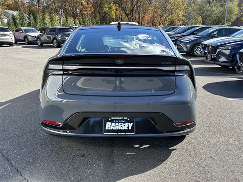 Used 2024 Toyota Prius Prime Premium image 26