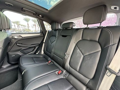 Used 2025 Porsche Macan Turbo image 37
