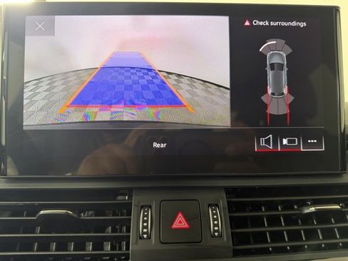 Certified 2025 Audi Q5 2.0T Premium image 16