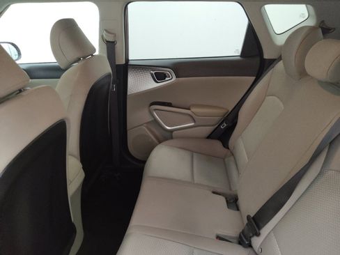 Used 2022 Kia Soul LX w/ Technology Package FWD image 18