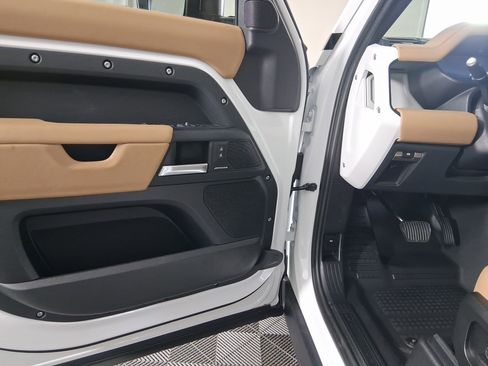 New 2026 Land Rover Defender 110 S image 13