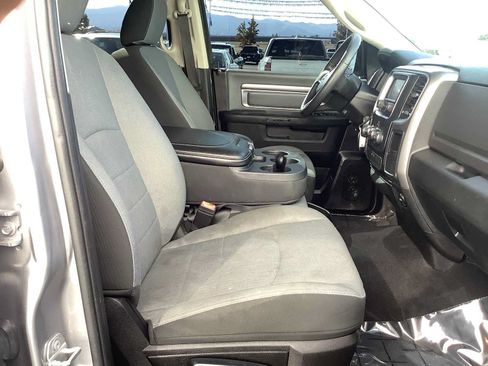 Used 2021 RAM 1500 Classic SLT AWD/4WD image 15
