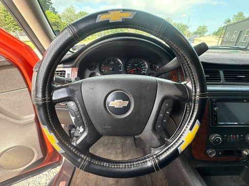 Used 2007 Chevrolet Avalanche LT AWD/4WD image 8