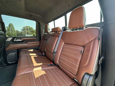 Certified 2025 GMC Sierra 2500 Denali Ultimate AWD/4WD image 21