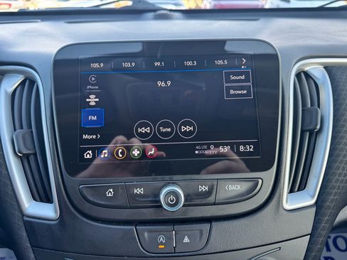 Used 2023 Chevrolet Malibu LT image 21
