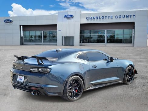 Used 2021 Chevrolet Camaro ZL1 image 4