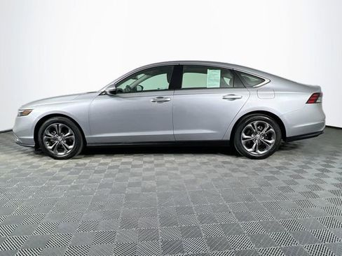 Certified 2023 Honda Accord EX image 3