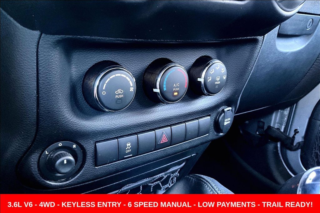 Used 2017 Jeep Wrangler Unlimited Sport w/ Quick Order Package 23S AWD/4WD image 18