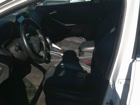 Used 2012 Ford Focus SEL FWD image 5