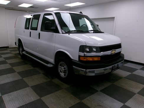 Certified 2024 Chevrolet Express 2500 w/ Driver Convenience Package image 11