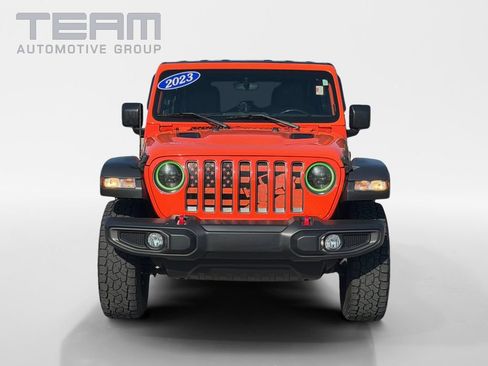 Used 2023 Jeep Wrangler Unlimited Rubicon w/ Cold Weather Group AWD/4WD image 2