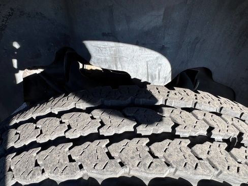 Used 2009 GMC Sierra 3500 SLE w/ Convenience Package image 32