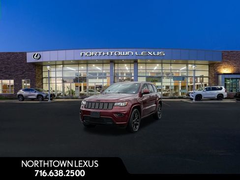 Used 2018 Jeep Grand Cherokee Altitude image 1