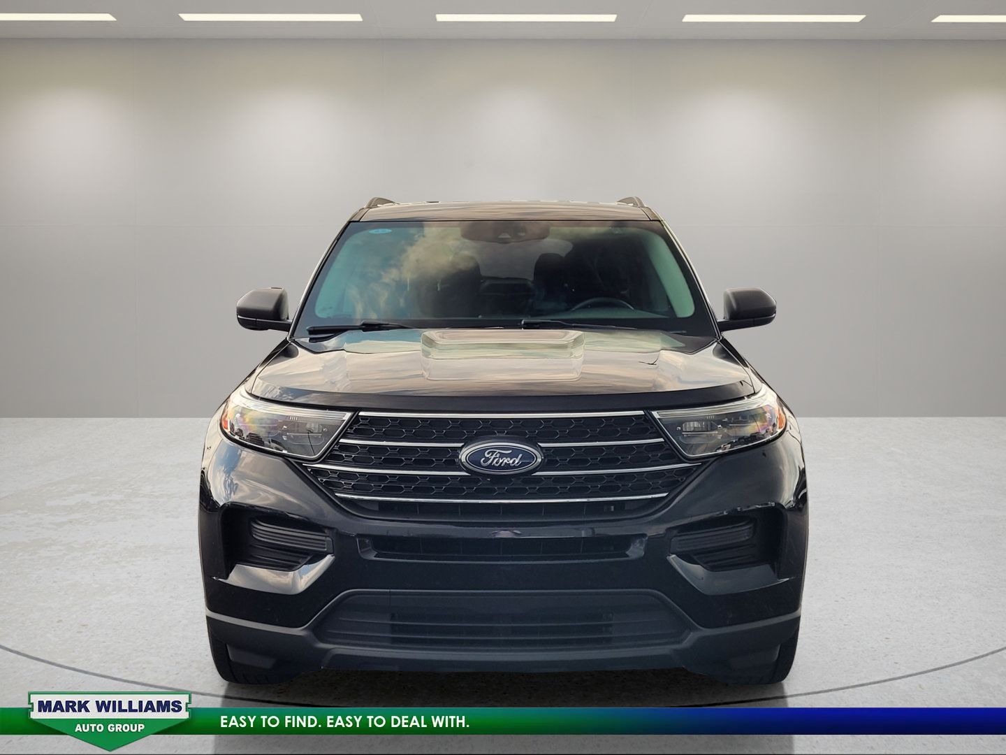 Used 2024 Ford Explorer XLT AWD/4WD image 9