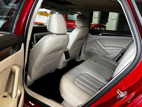 Used 2020 Volkswagen Passat 2.0T SEL image 30