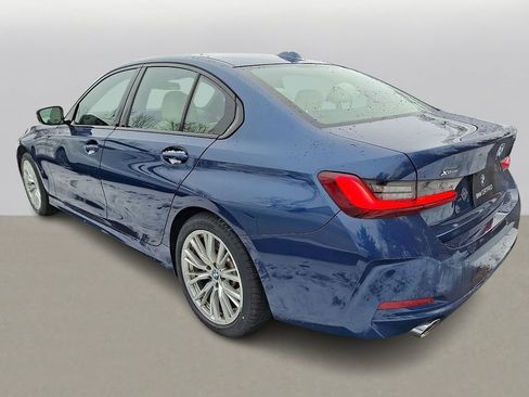 Certified 2023 BMW 330i xDrive Sedan w/ Convenience Package image 5