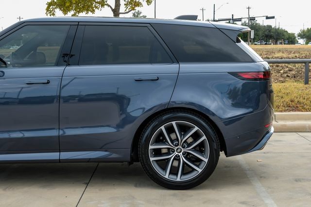 Used 2024 Land Rover Range Rover Sport Dynamic SE AWD/4WD image 14