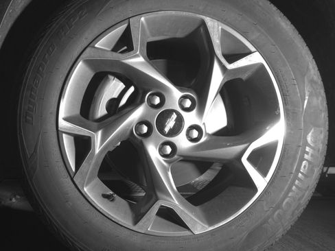 Used 2025 Chevrolet Trax LT image 12