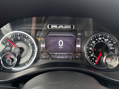 Used 2019 RAM 1500 Big Horn image 22