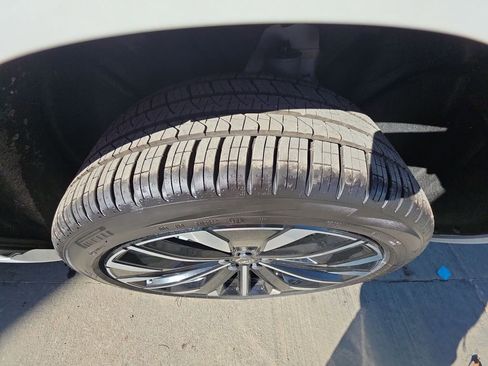 New 2026 Volvo XC60 T8 Ultra w/ Protection Package Premier image 44