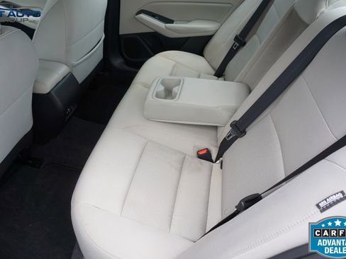 Used 2025 Nissan Altima 2.5 SV FWD image 19