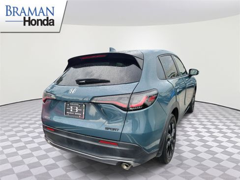 Certified 2024 Honda HR-V Sport image 3