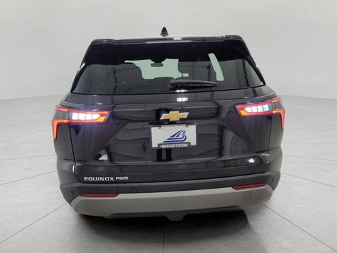 Used 2025 Chevrolet Equinox LT image 24