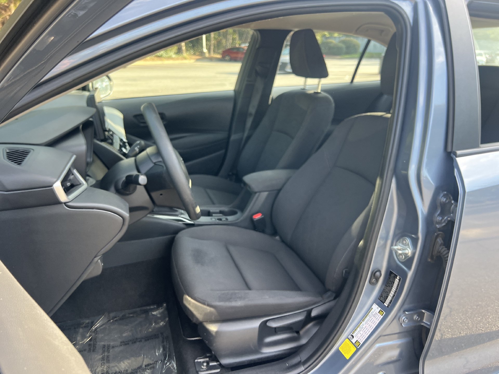 Used 2024 Toyota Corolla LE FWD image 15