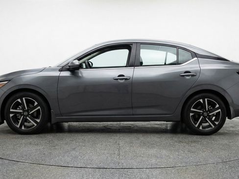 Used 2025 Nissan Sentra SV image 5