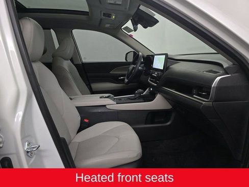 Used 2025 Toyota Grand Highlander FWD image 16